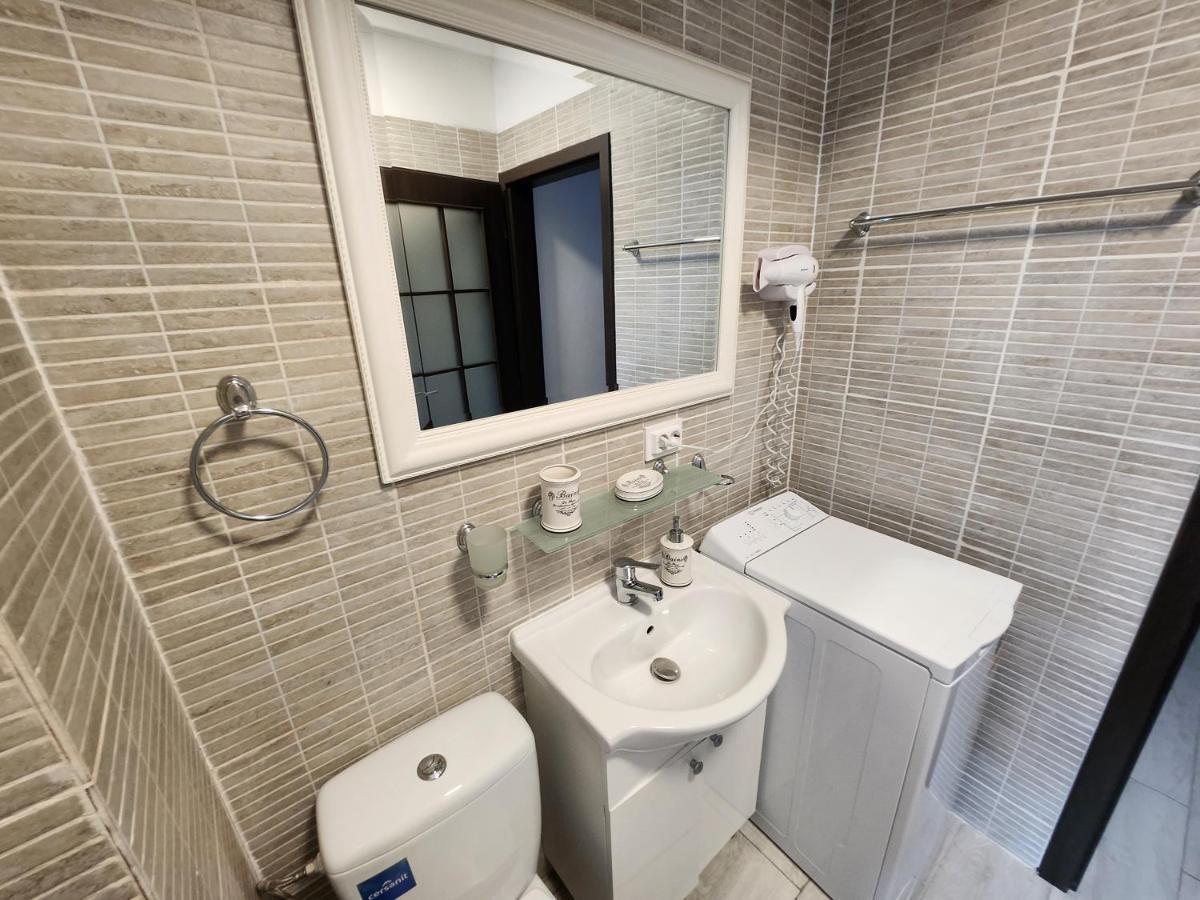 Boutique City Retreats Apartments Iasi Exterior foto